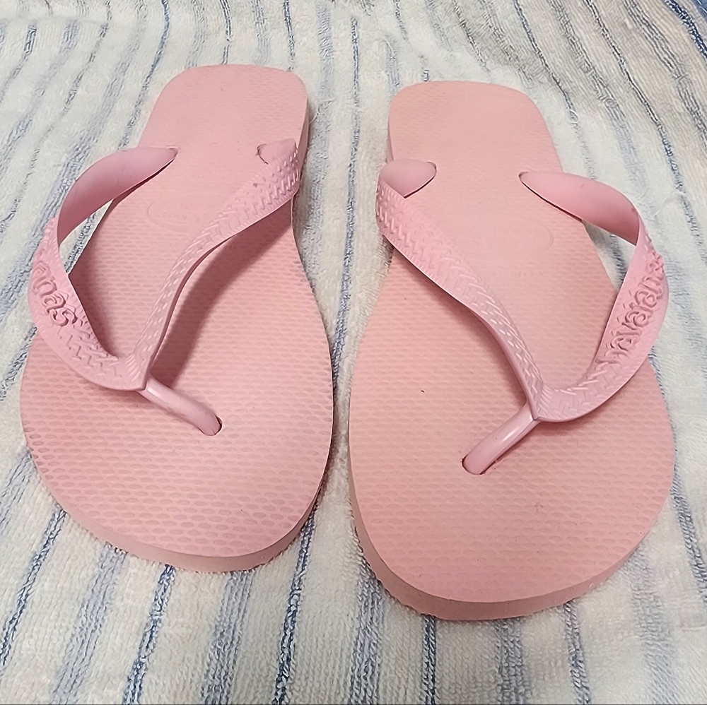 Havaianas Light Pale Pink Flip Flops